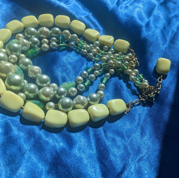 Two Vintage Necklaces Trifari  & Japan - Picture 7 of 10